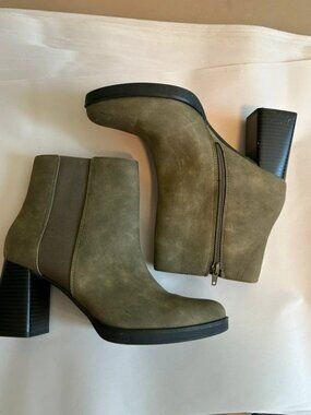Kelly & Katie boots